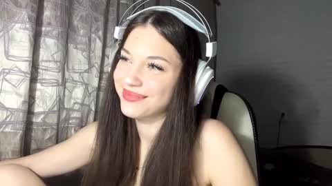 Bella  online show from 10/15/25, 01:00