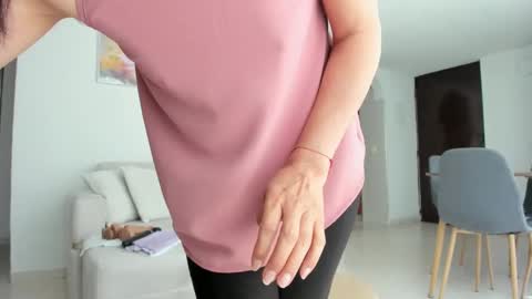 Snapshot of conie28_ chatting on 09/25/25, 06:33 conie28 online show from 09/25/25, 06:33