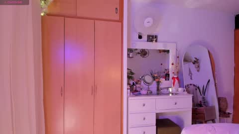 connie    online show from 12/26/24, 04:25