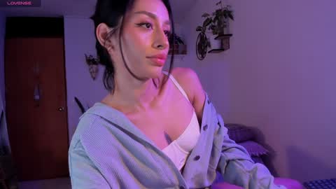 connie    online show from 01/07/25, 10:32