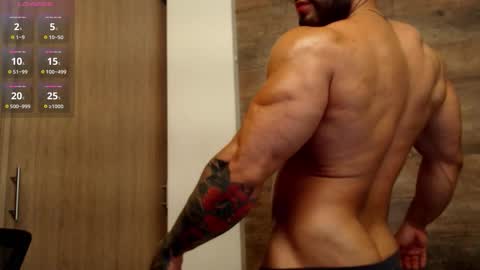 connor_h1 online show from 09/18/25, 04:25