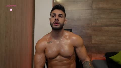 connor_h1 online show from 04/08/26, 06:13