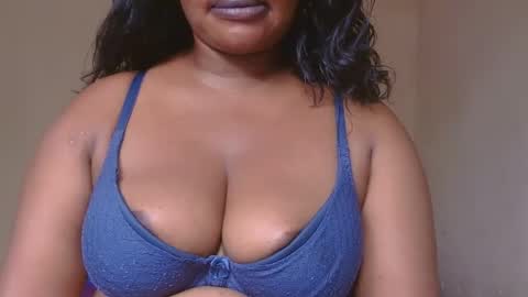 Snapshot of conny685249 chatting on 02/12/25, 10:35 conny online show from 02/12/25, 10:35