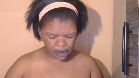 Snapshot of conny685249 chatting on 09/18/25, 11:12 conny online show from 09/18/25, 11:12