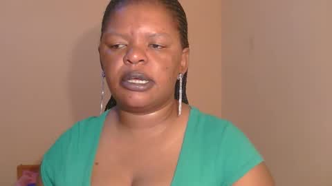 Snapshot of conny685249 chatting on 09/27/25, 02:11 conny online show from 09/27/25, 02:11