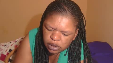 Snapshot of conny685249 chatting on 09/29/25, 12:05 conny online show from 09/29/25, 12:05