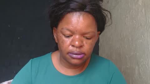 Snapshot of conny685249 chatting on 11/25/25, 05:51 conny online show from 11/25/25, 05:51