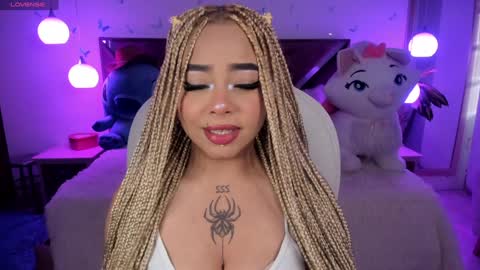 Snapshot of conny_curly chatting on 01/26/25, 01:25 Conny online show from 01/26/25, 01:25