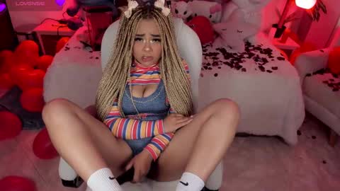 Snapshot of conny_curly chatting on 02/11/25, 01:41 Conny online show from 02/11/25, 01:41