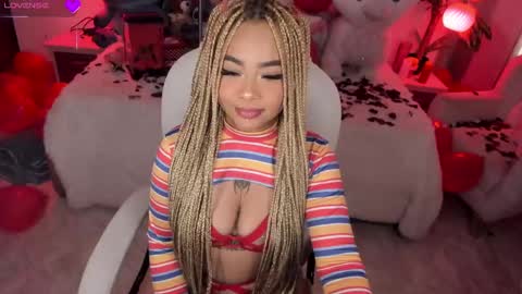 Snapshot of conny_curly chatting on 02/14/25, 04:31 Conny online show from 02/14/25, 04:31