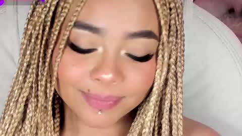 Snapshot of conny_curly chatting on 03/06/25, 04:49 Conny online show from 03/06/25, 04:49