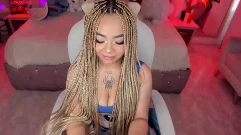 Snapshot of conny_curly chatting on 03/07/25, 01:40 Conny online show from 03/07/25, 01:40