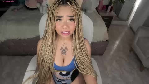 Snapshot of conny_curly chatting on 03/12/25, 08:20 Conny online show from 03/12/25, 08:20