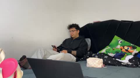 conor_taylor_ online show from 09/15/25, 03:06