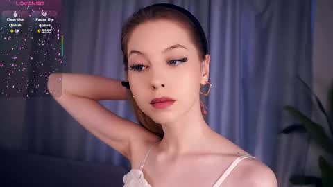Hello im Sofia Welcme to my room .More hugs and kiss for you online show from 09/18/25, 07:32