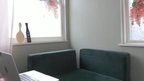 ANR Mommy online show from 12/14/25, 03:50