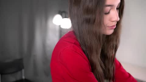 Ellie online show from 03/27/26, 11:10