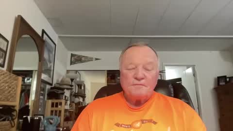 cookoosnest online show from 12/15/24, 03:53