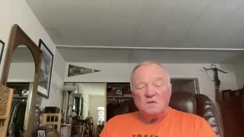 cookoosnest online show from 10/05/25, 03:10