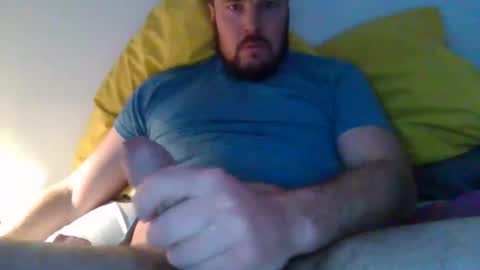 Snapshot of cooldad8949 chatting on 12/19/25, 03:19 cooldad8949 online show from 12/19/25, 03:19