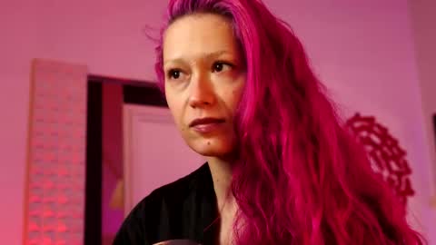 Ginger The Cringer online show from 05/01/26, 09:25