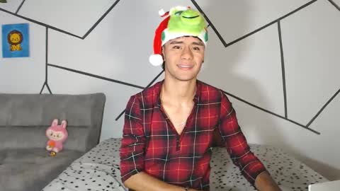 Snapshot of cooper_shiro chatting on 12/14/25, 05:51 shiro online show from 12/14/25, 05:51