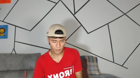 Snapshot of cooper_shiro chatting on 12/19/25, 05:20 shiro online show from 12/19/25, 05:20