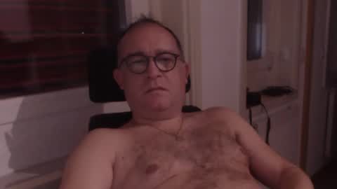 Snapshot of coquin369 chatting on 02/01/25, 06:32 Coquin369 online show from 02/01/25, 06:32