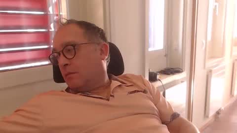 Snapshot of coquin369 chatting on 03/05/25, 08:43 Coquin369 online show from 03/05/25, 08:43