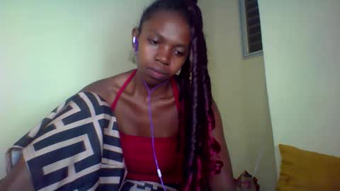 coquine_lara online show from 04/19/26, 06:10