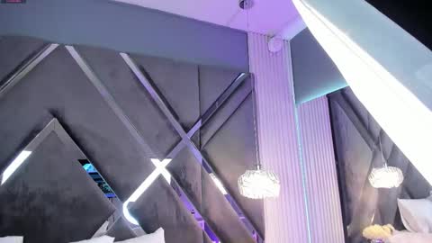 Coral online show from 10/25/25, 04:42