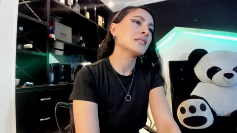 Coral  online show from 02/25/25, 03:38