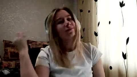 Niki online show from 06/01/26, 01:13