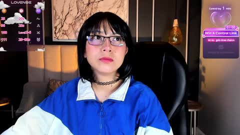 Snapshot of coralinericce_ chatting on 12/02/24, 04:31 Coral Stefani online show from 12/02/24, 04:31