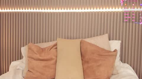 Snapshot of coralineross_ chatting on 02/01/25, 02:34 coralineross_ online show from 02/01/25, 02:34