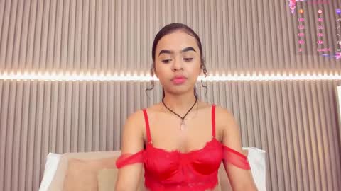 Snapshot of coralineross_ chatting on 03/12/25, 11:31 coralineross_ online show from 03/12/25, 11:31