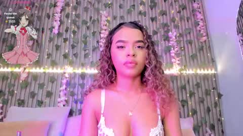 Snapshot of coralineross_ chatting on 11/01/25, 10:12 coralineross_ online show from 11/01/25, 10:12