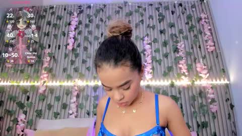Snapshot of coralineross_ chatting on 11/22/25, 11:09 coralineross_ online show from 11/22/25, 11:09