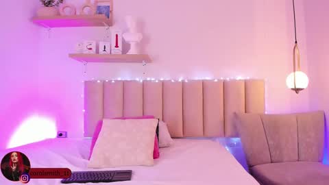 Coral Smith online show from 02/28/25, 05:48