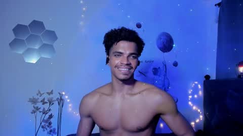 Snapshot of coreyglover chatting on 02/27/25, 06:07 CoreyGlover online show from 02/27/25, 06:07