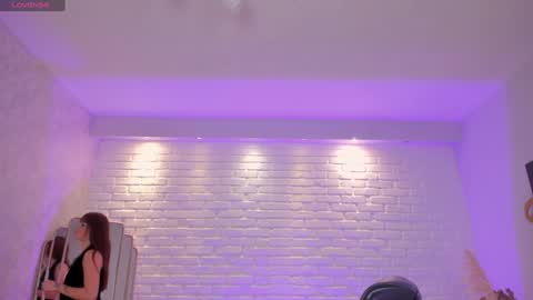 Snapshot of corinnerusso chatting on 01/28/25, 03:47 Corinne Russo online show from 01/28/25, 03:47