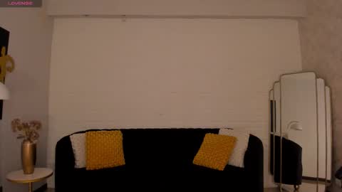 Corinne Russo online show from 01/10/26, 05:31