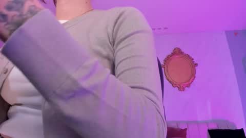 Corinne Russo online show from 03/20/26, 12:32