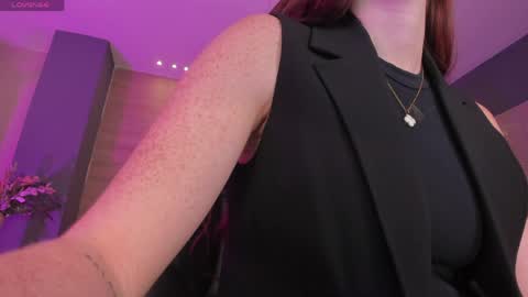 Corinne Russo online show from 05/21/26, 08:38