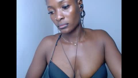 Snapshot of cornxslut chatting on 10/21/25, 10:10 cornxslut online show from 10/21/25, 10:10