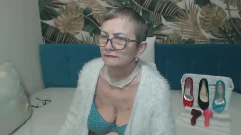 Snapshot of corssika chatting on 02/13/26, 06:15 corssika online show from 02/13/26, 06:15
