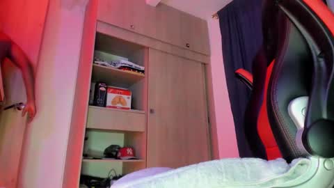 Corvis Xnc0012 online show from 10/15/25, 07:41