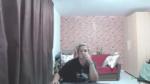 Elisa online show from 09/14/25, 06:29