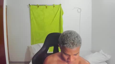 Ethan  online show from 05/24/26, 04:12
