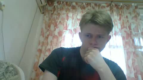 Snapshot of cosm2312 chatting on 04/16/26, 03:57 Andrew online show from 04/16/26, 03:57